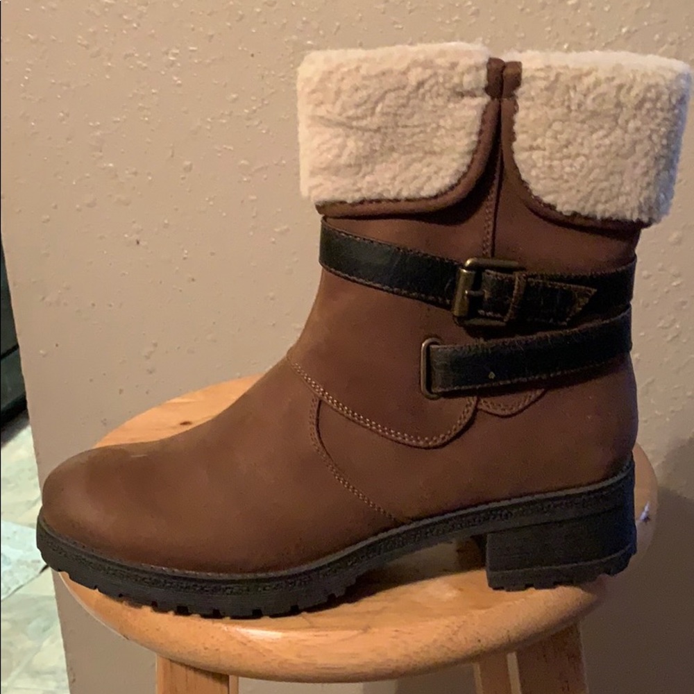 New in box White Mountain Boots. - Picture 6 of 8